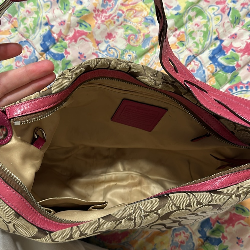 Coach Handbag - Picture 4 of 7